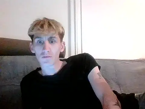 Piiitt28 Webcam show