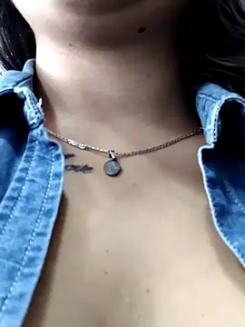 _Sarah-Office1's Webcam Show