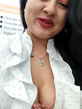 _Sarah-Office1's Webcam Show