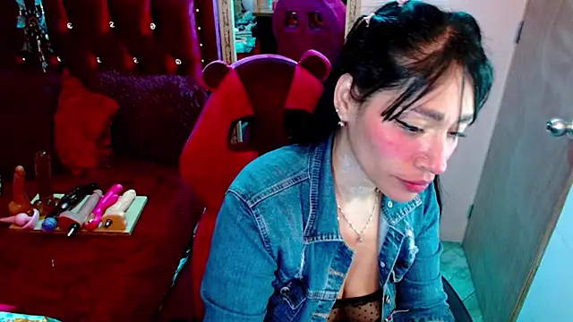 Samantha2Hot: διαδικτυακό σόου στην κάμερα