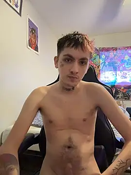 Capwildd_124 Show in webcam