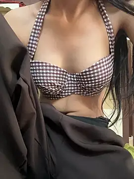 LuxeAura Webcam Show