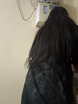 LuxeAura's Webcam Show