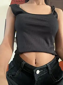 LuxeAura's Webcam Show