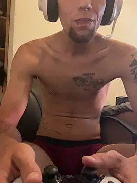 Show modela DrLongDongziehtblank na web-kameri