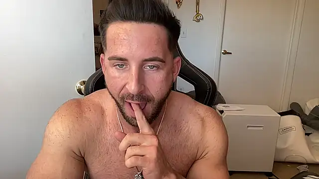 brettmycles28's Webcam Show