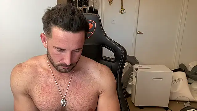 brettmycles28 Pertunjukan Webcam