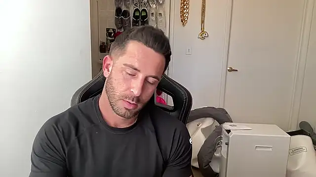 brettmycles28 웹캠 쇼