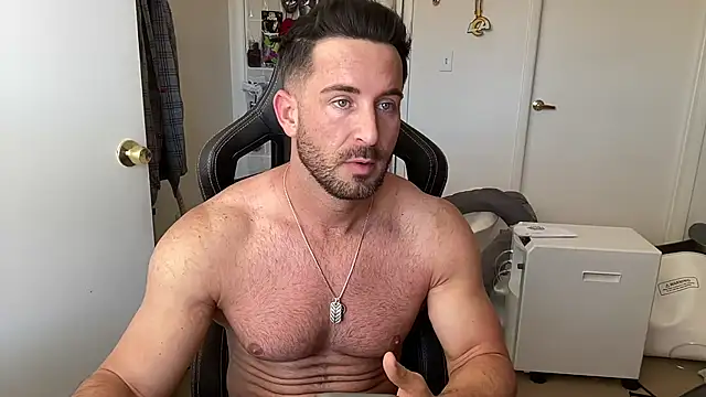 brettmycles28 网络视讯表演