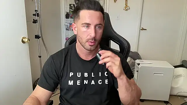 brettmycles28's Webcam Show