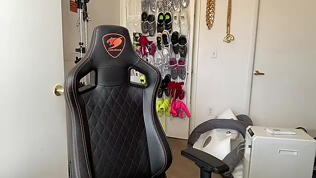 Вебкам-шоу brettmycles28