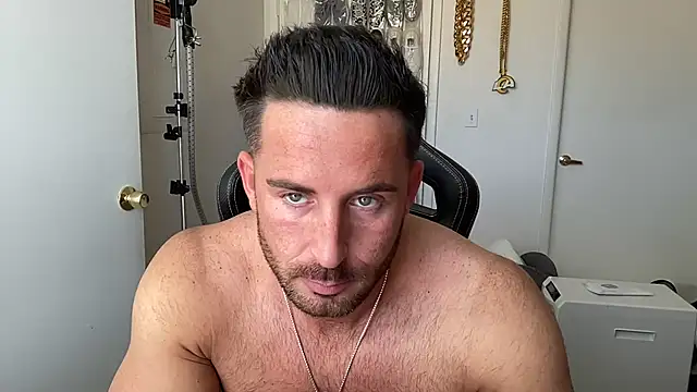 brettmycles28 网络视讯表演