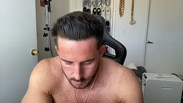 brettmycles28 在線直播表演