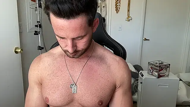 brettmycles28 网络视讯表演