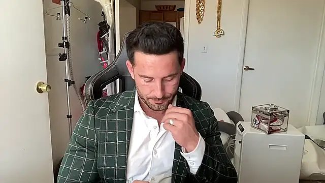 brettmycles28 webkamerás műsora