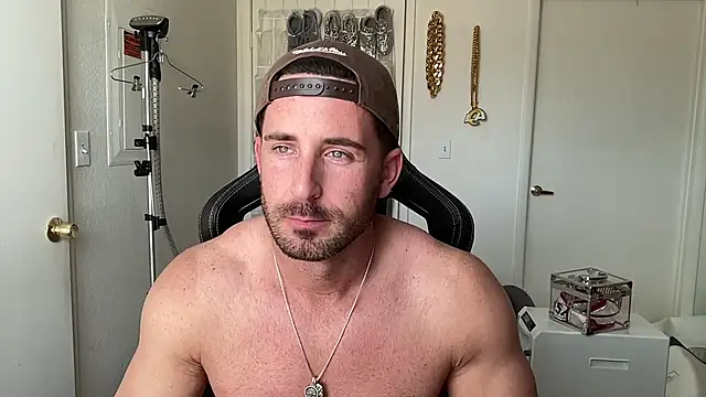 brettmycles28: вебкам-шоу