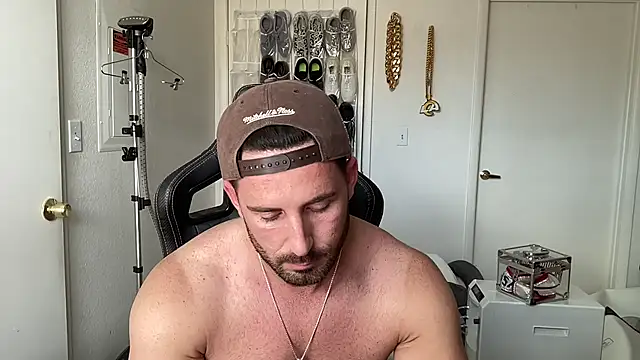 brettmycles28's Webcam Show