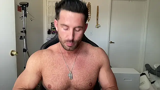 brettmycles28's Webcam Show