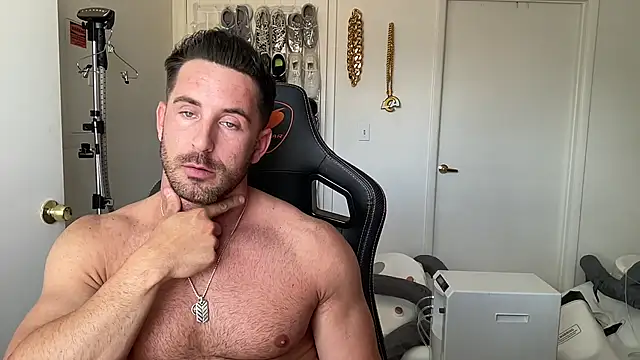 brettmycles28 webkamerás műsora