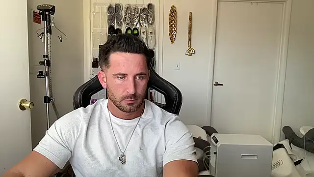 brettmycles28 Шоу с уебкамера