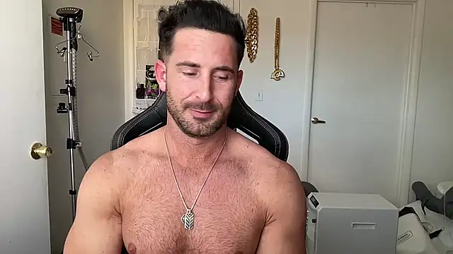 brettmycles28: вебкам-шоу