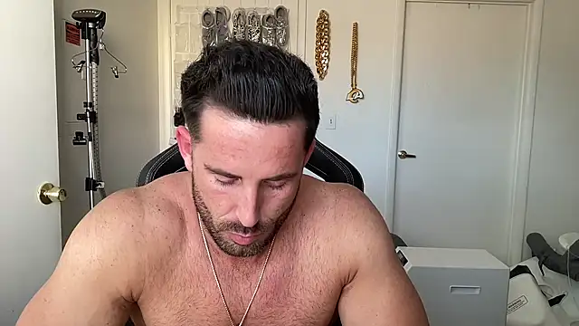 brettmycles28: διαδικτυακό σόου στην κάμερα