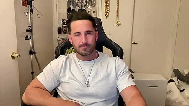 brettmycles28's Webcam Show