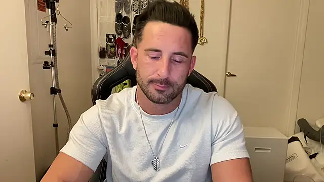 brettmycles28 Show Webcam