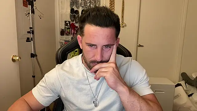 brettmycles28 Show Webcam