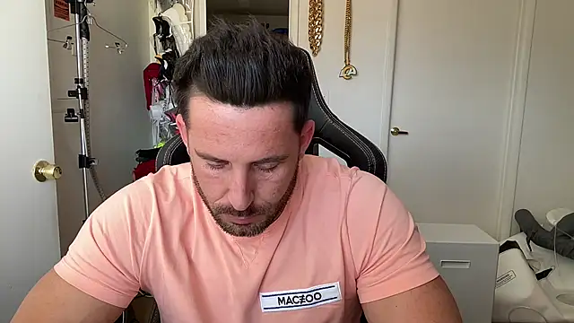brettmycles28 Show Webcam