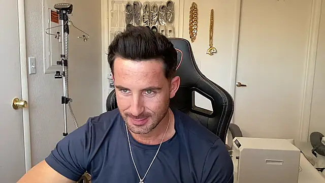 brettmycles28 Show Webcam