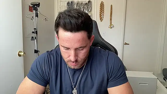 brettmycles28's Webcam Show