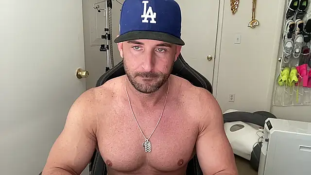 brettmycles28's Webcam Show