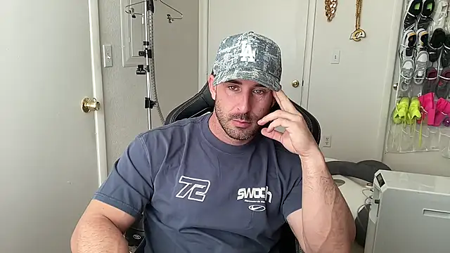 brettmycles28 Show Webcam