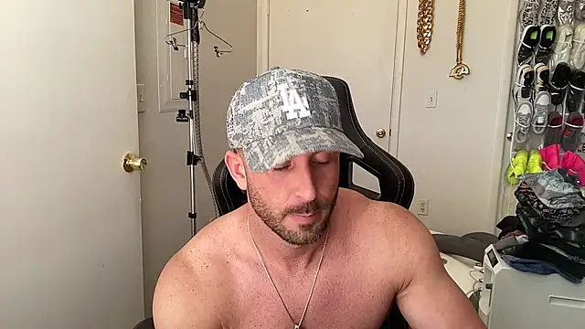 הופעת וובקאם של brettmycles28