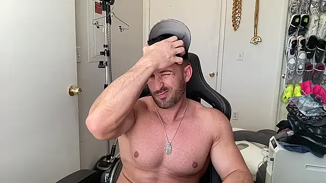 brettmycles28's Webcam Show