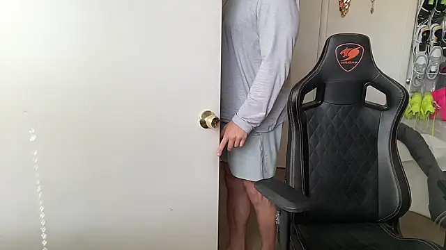 brettmycles28: вебкам-шоу