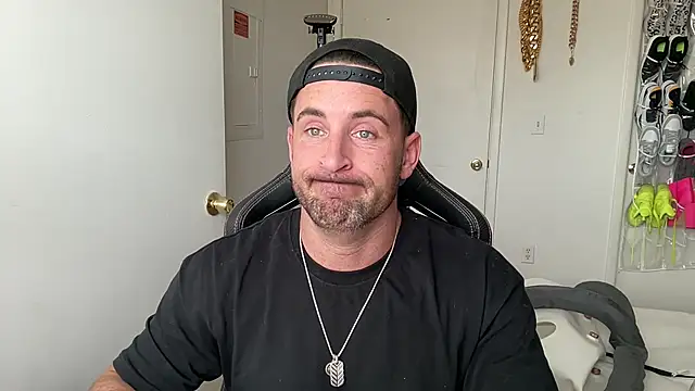 brettmycles28 Шоу с уебкамера