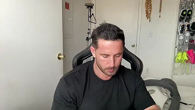 brettmycles28 Шоу с уебкамера