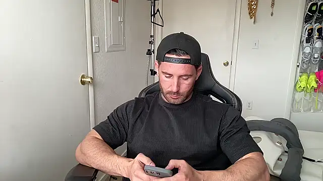 brettmycles28: вебкам-шоу