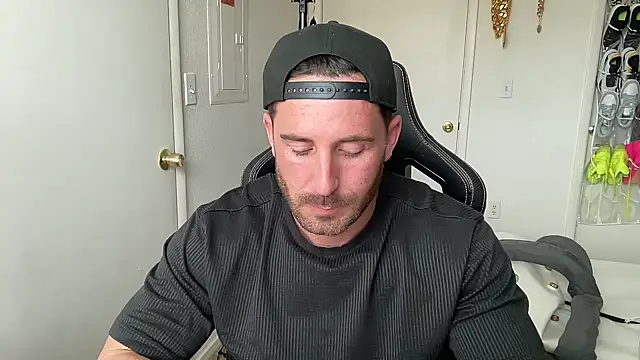 brettmycles28 웹캠 쇼
