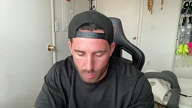 brettmycles28 ওয়েবক্যাম শো