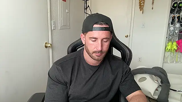 brettmycles28: вебкам-шоу