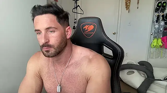 brettmycles28's Webcam Show
