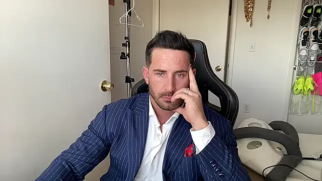 brettmycles28 Шоу с уебкамера