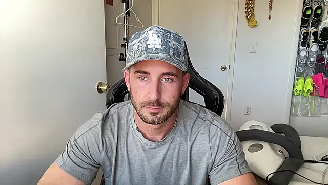 brettmycles28: вебкам-шоу