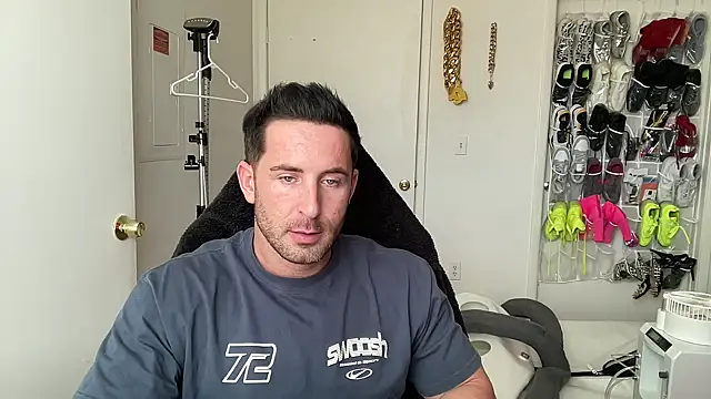 brettmycles28 Шоу с уебкамера