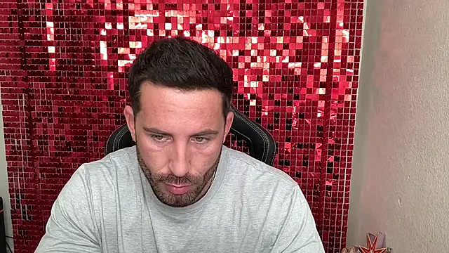 brettmycles28: διαδικτυακό σόου στην κάμερα