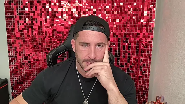 brettmycles28 Pertunjukan Webcam