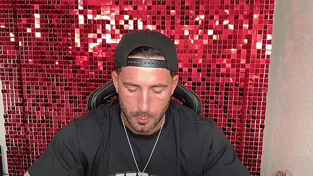 brettmycles28 webkamerás műsora